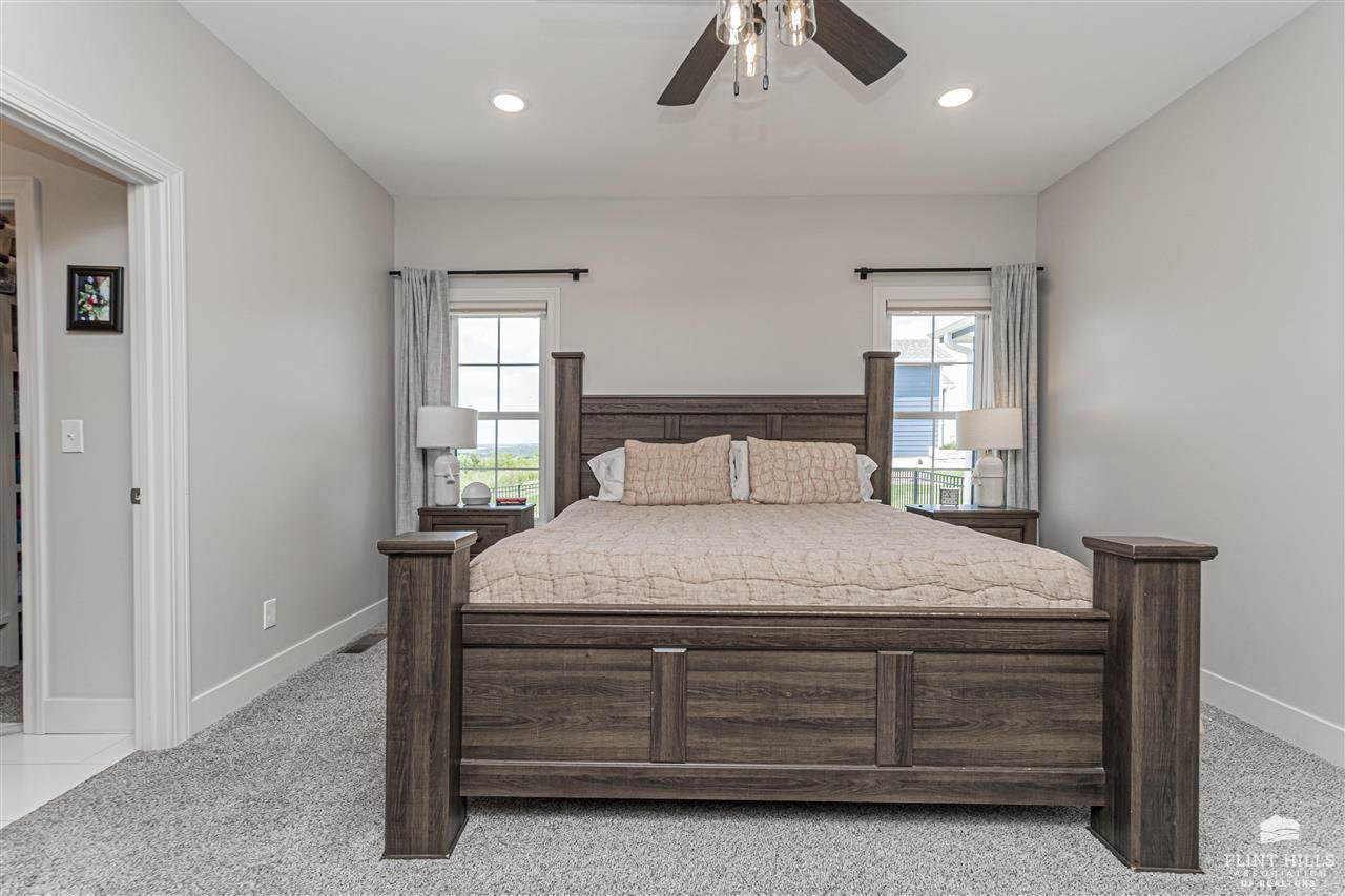 508 Ledgestone Ridge Court, Manhattan, KS 66503