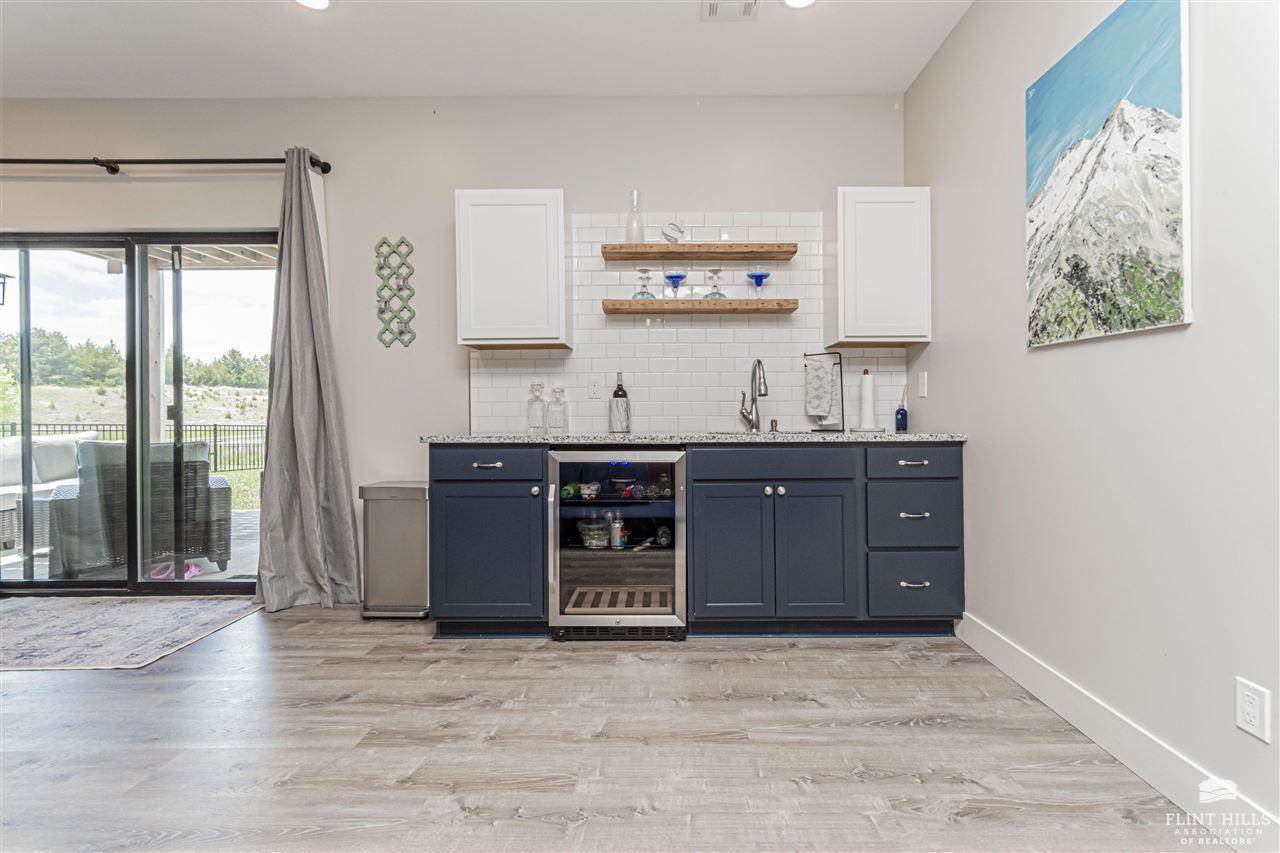 508 Ledgestone Ridge Court, Manhattan, KS 66503