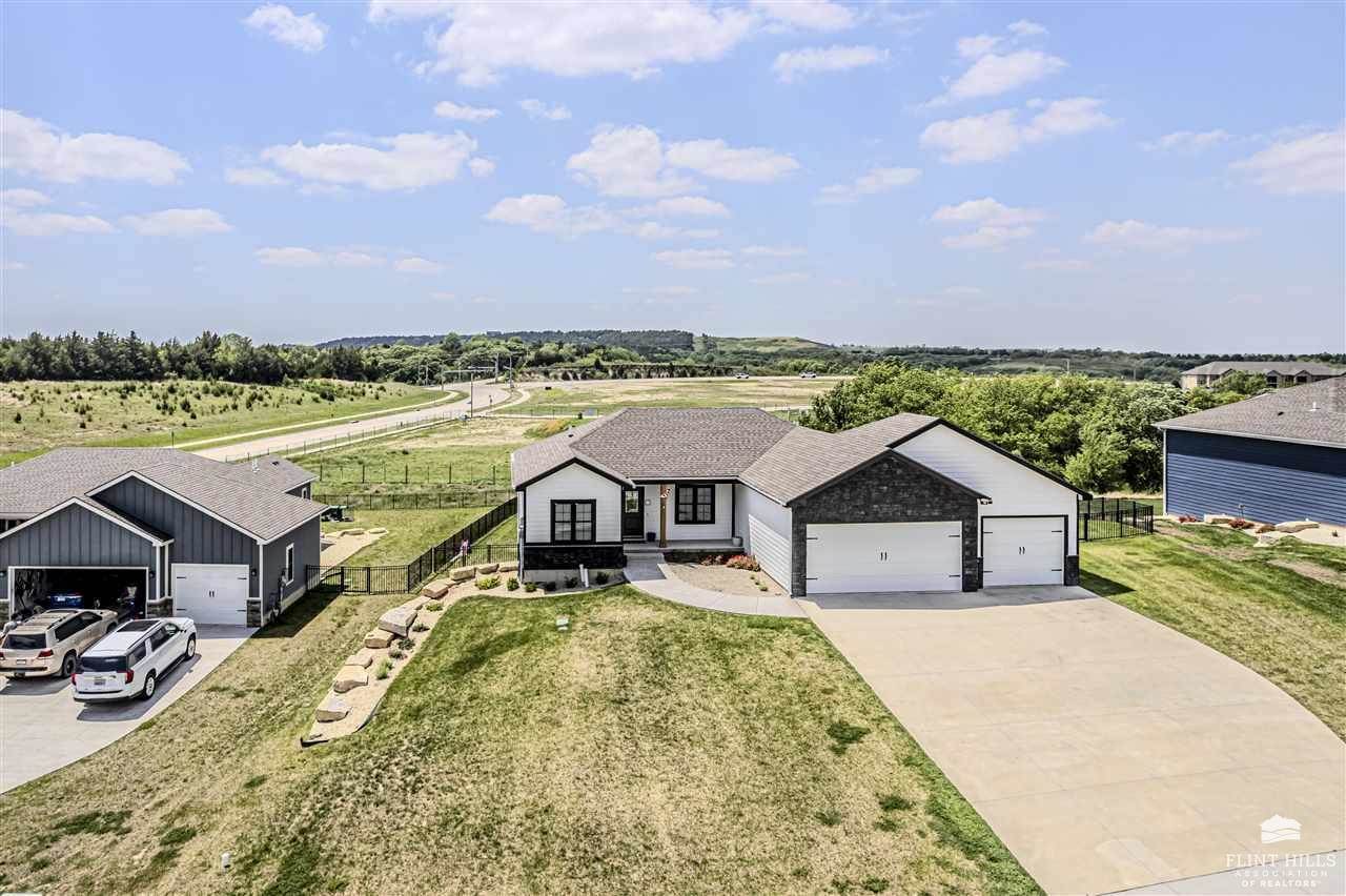 508 Ledgestone Ridge Court, Manhattan, KS 66503