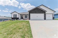 508 Ledgestone Ridge Court, Manhattan, KS 66503