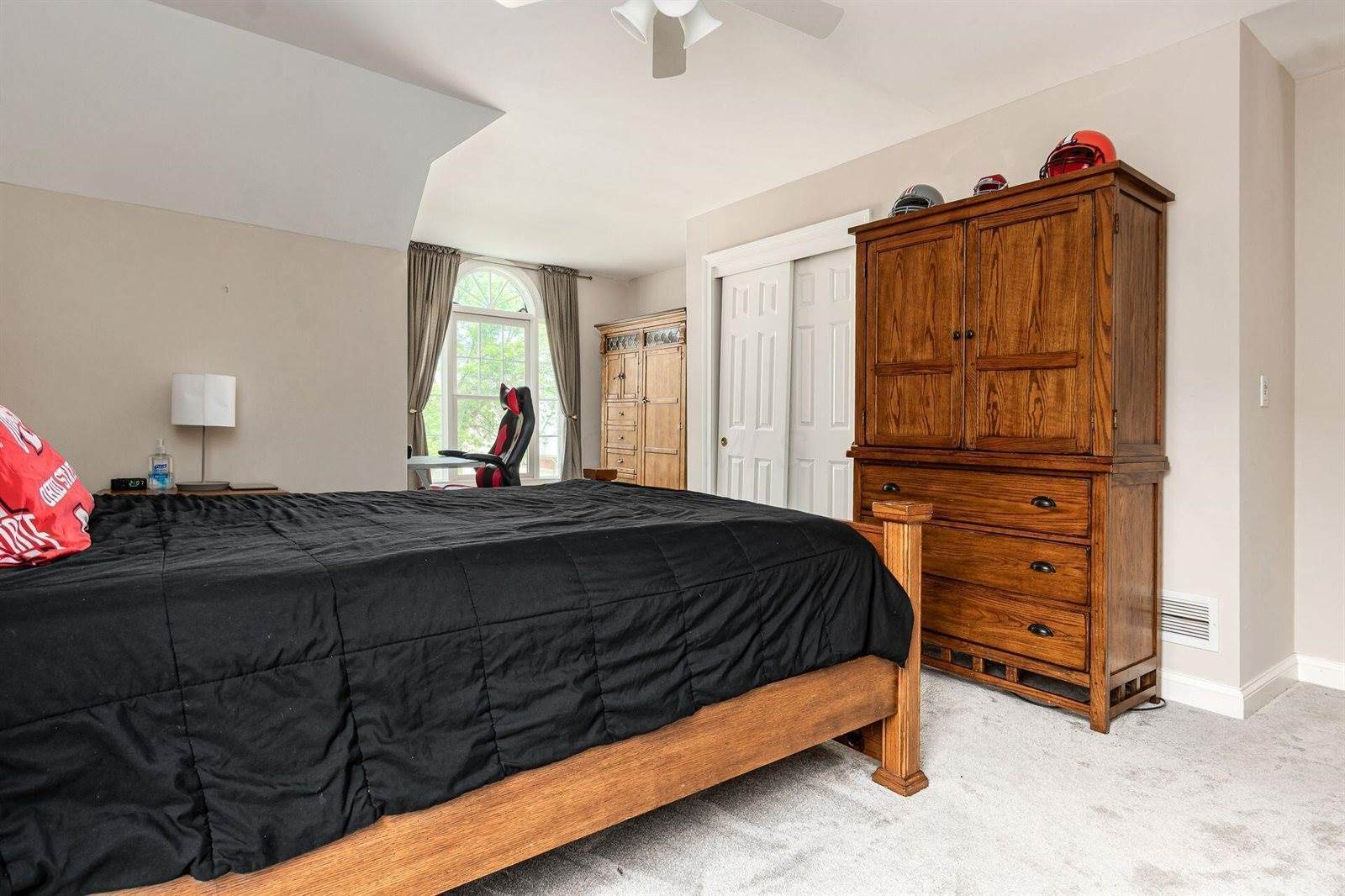 3429 Stonevista Lane, Columbus, OH 43221