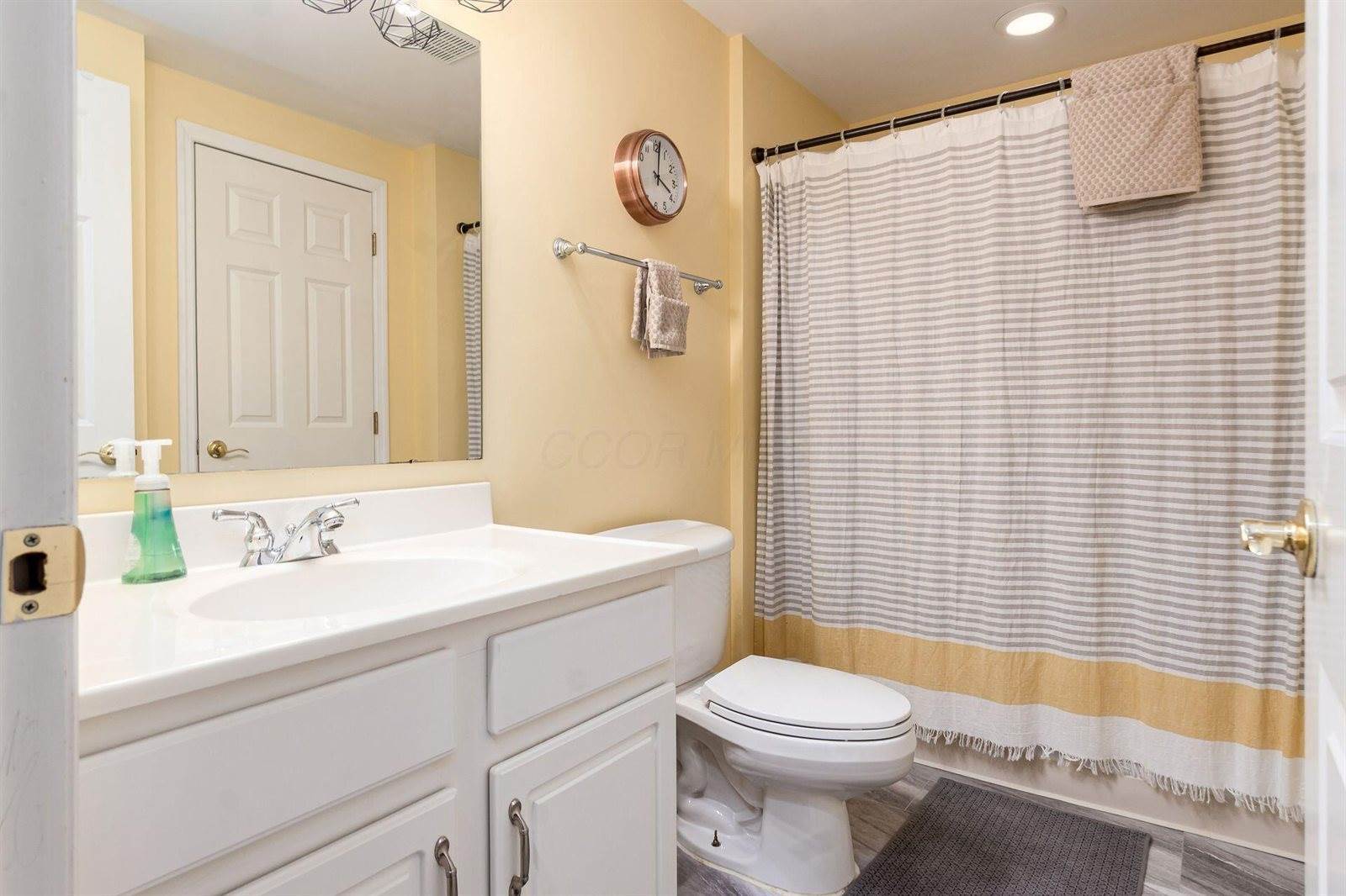 3429 Stonevista Lane, Columbus, OH 43221