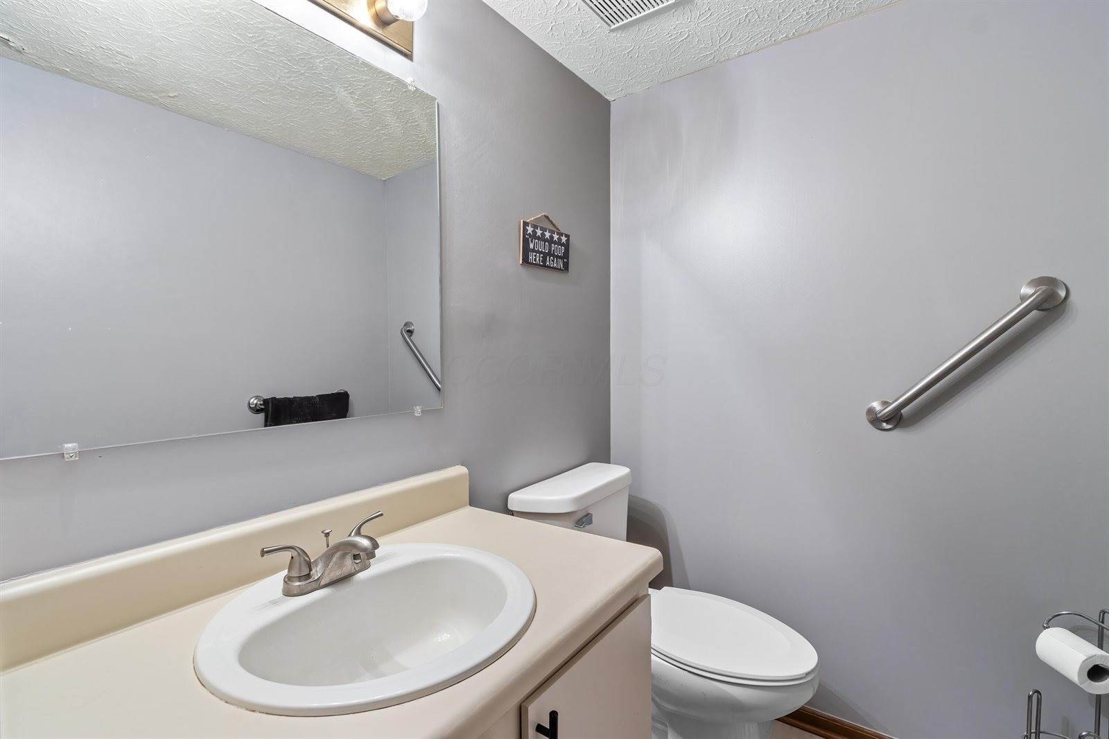 7875 Malton Lane, Worthington, OH 43085