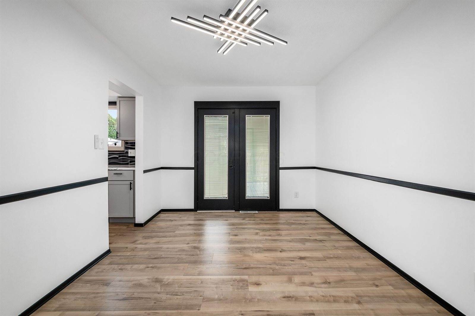 2033 Brittany Road, Columbus, OH 43229