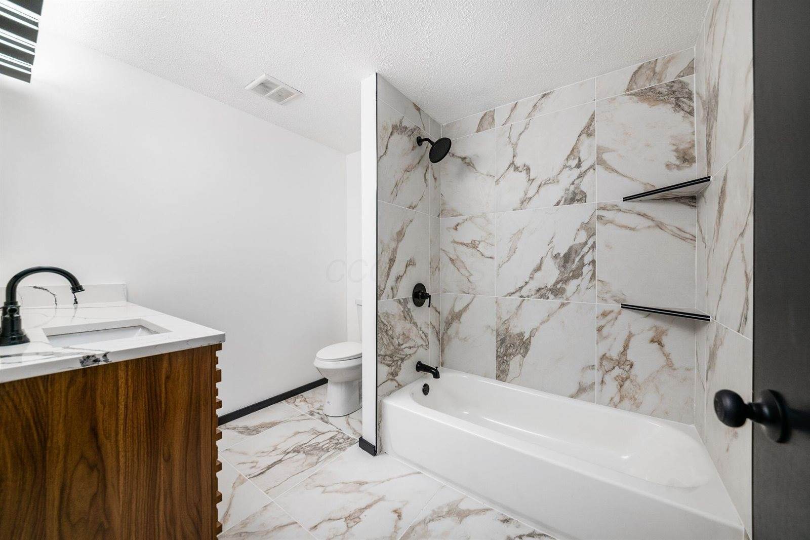 2033 Brittany Road, Columbus, OH 43229