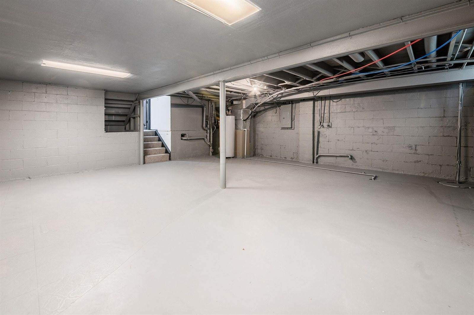 2033 Brittany Road, Columbus, OH 43229