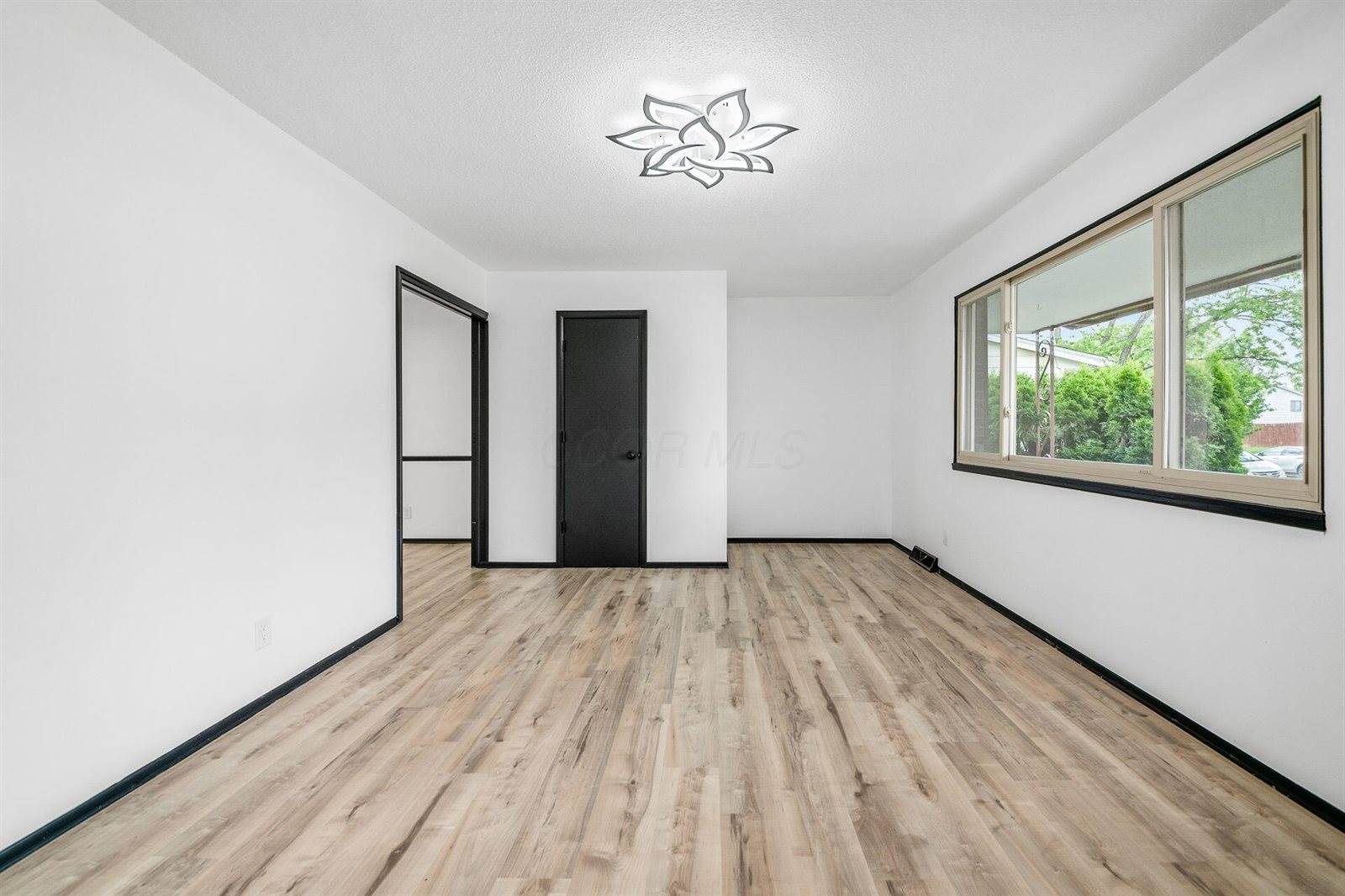 2033 Brittany Road, Columbus, OH 43229