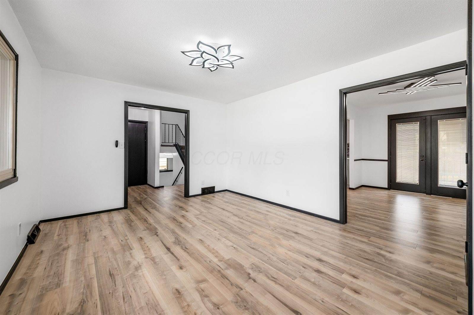 2033 Brittany Road, Columbus, OH 43229