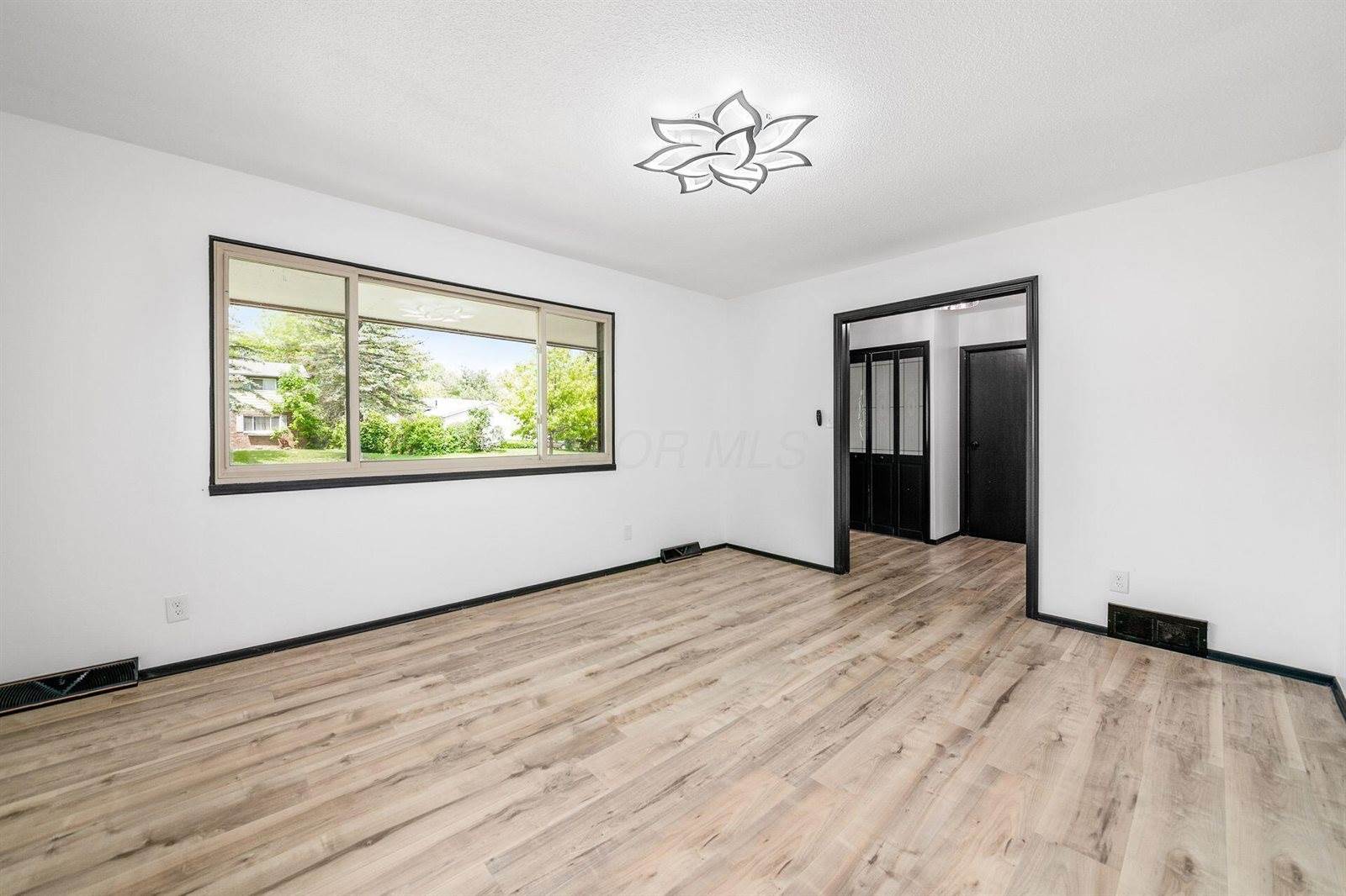 2033 Brittany Road, Columbus, OH 43229