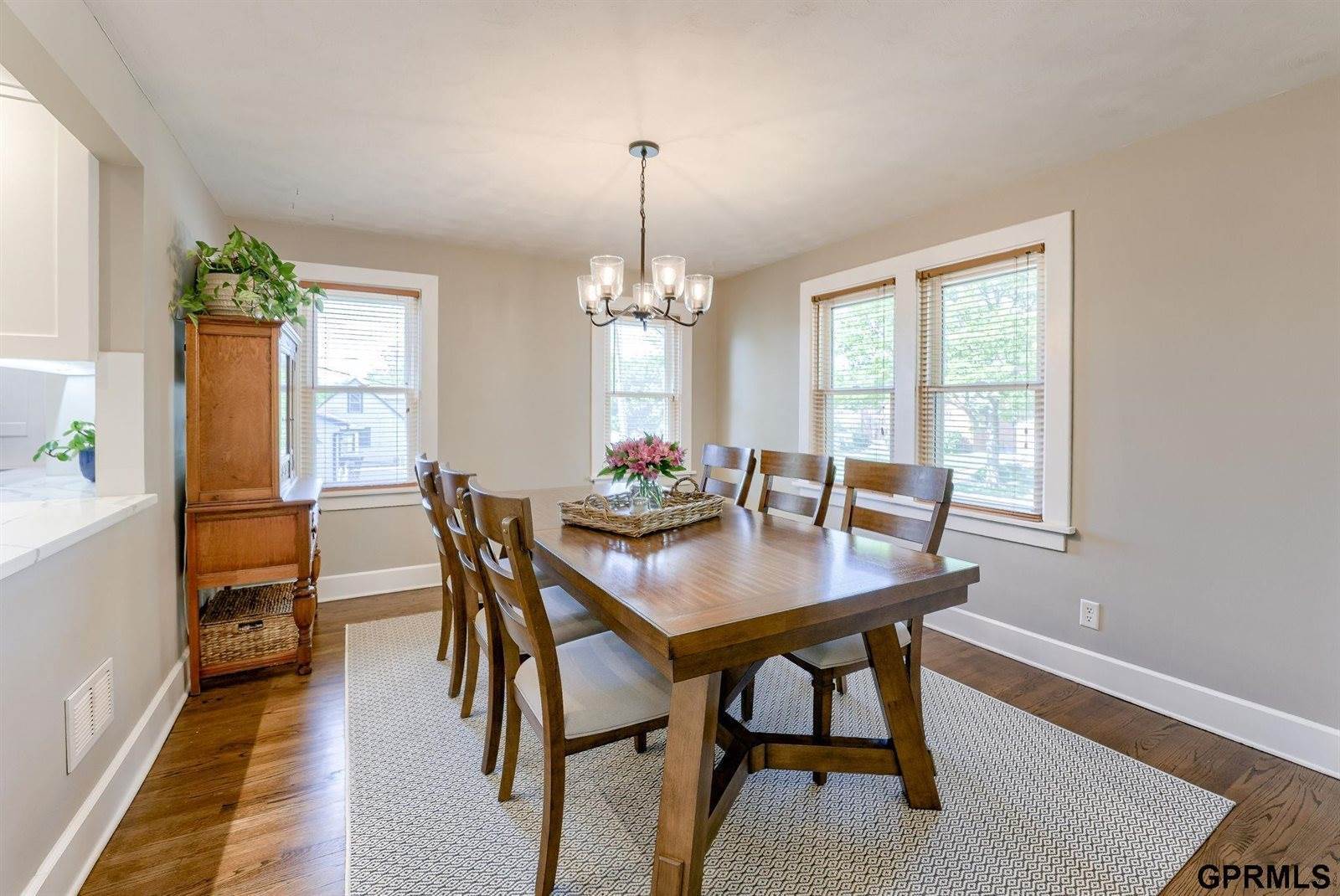 3949 Gordon Street, Omaha, NE 68105