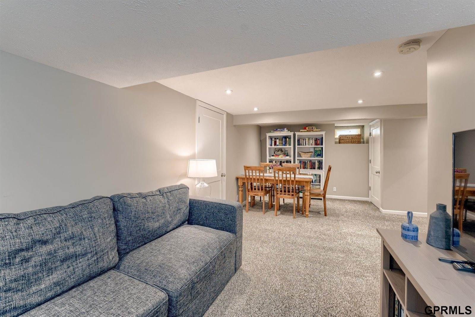 3949 Gordon Street, Omaha, NE 68105