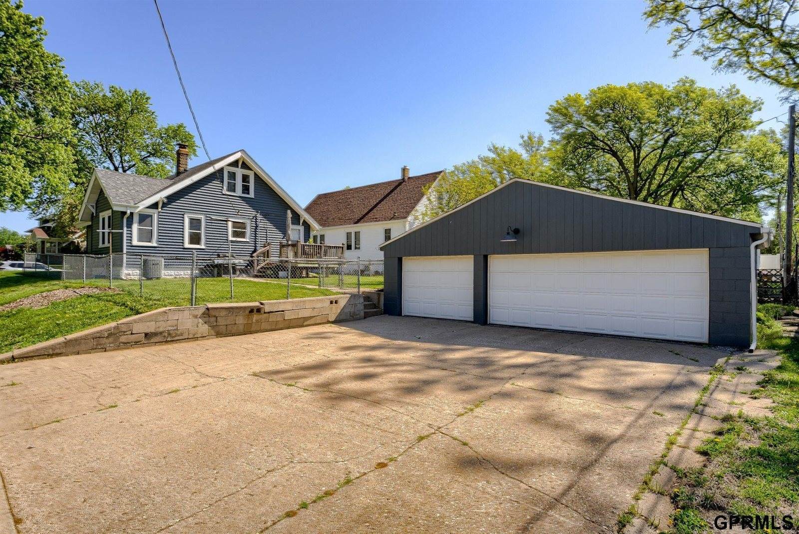 3949 Gordon Street, Omaha, NE 68105