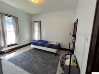 1621 Courthouse Avenue, Auburn, NE 68305