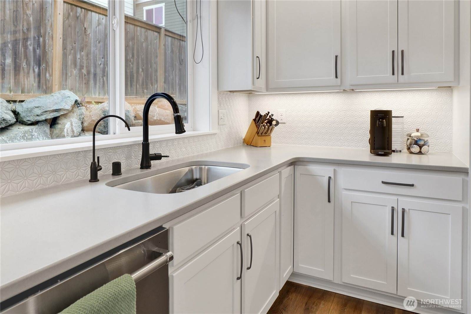 6068 Monument Drive, Ferndale, WA 98248