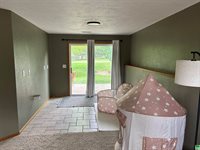 217 Bobwhite Circle, Dakota Dunes, SD 57049