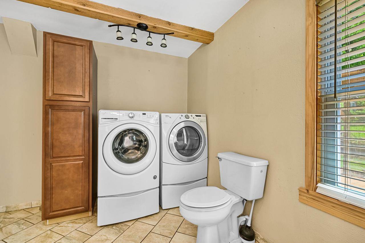 N7008 Oakwood Rd, Whitewater, WI 53190