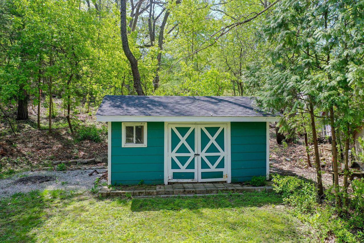 N7008 Oakwood Rd, Whitewater, WI 53190