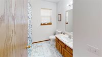 5142 Ridge Oak Dr, Madison, WI 53704