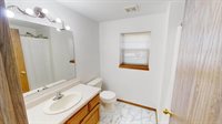 5142 Ridge Oak Dr, Madison, WI 53704