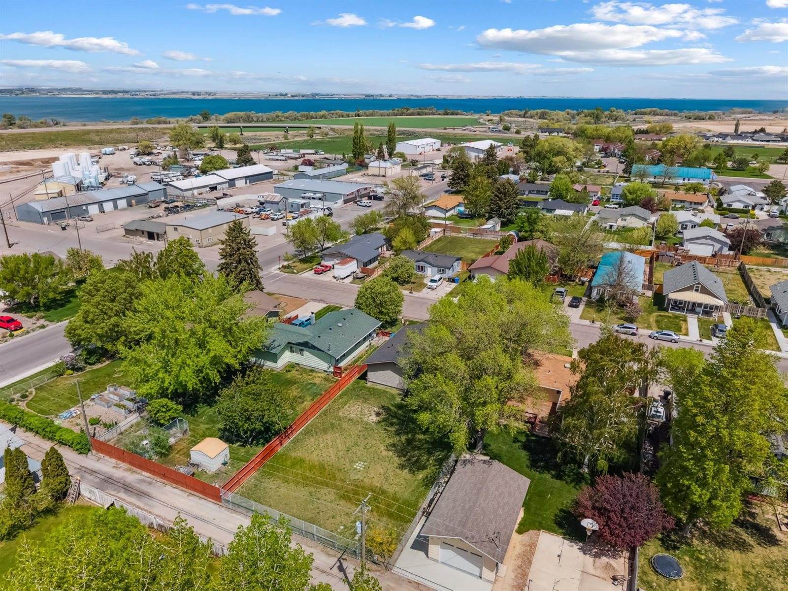 226 Adams Street, American Falls, ID 83211