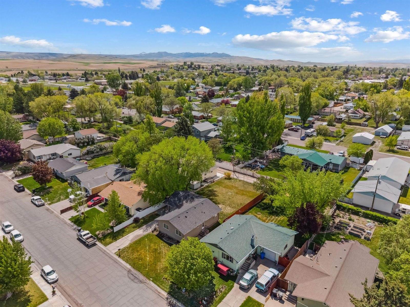 226 Adams Street, American Falls, ID 83211