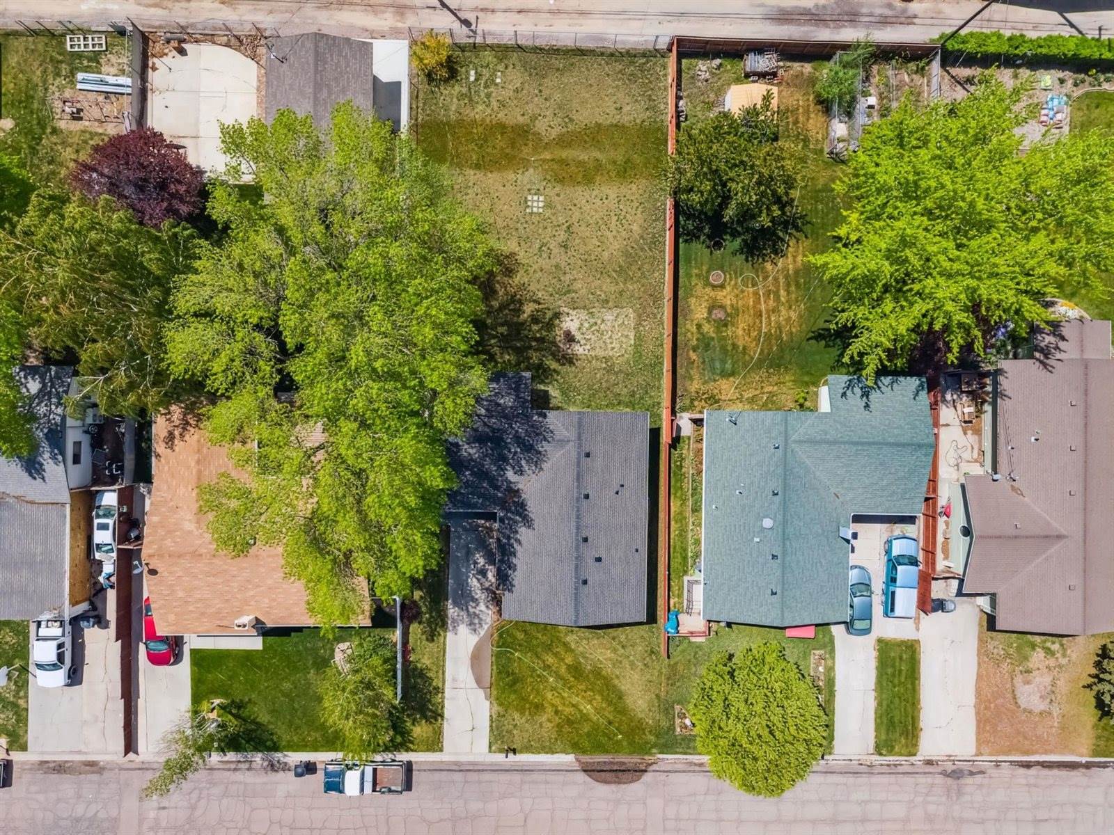 226 Adams Street, American Falls, ID 83211