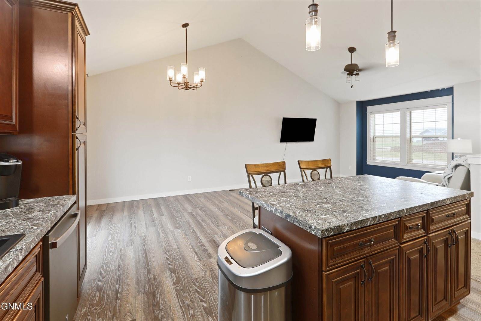 13657 Mulberry Loop NW, Williston, ND 58801