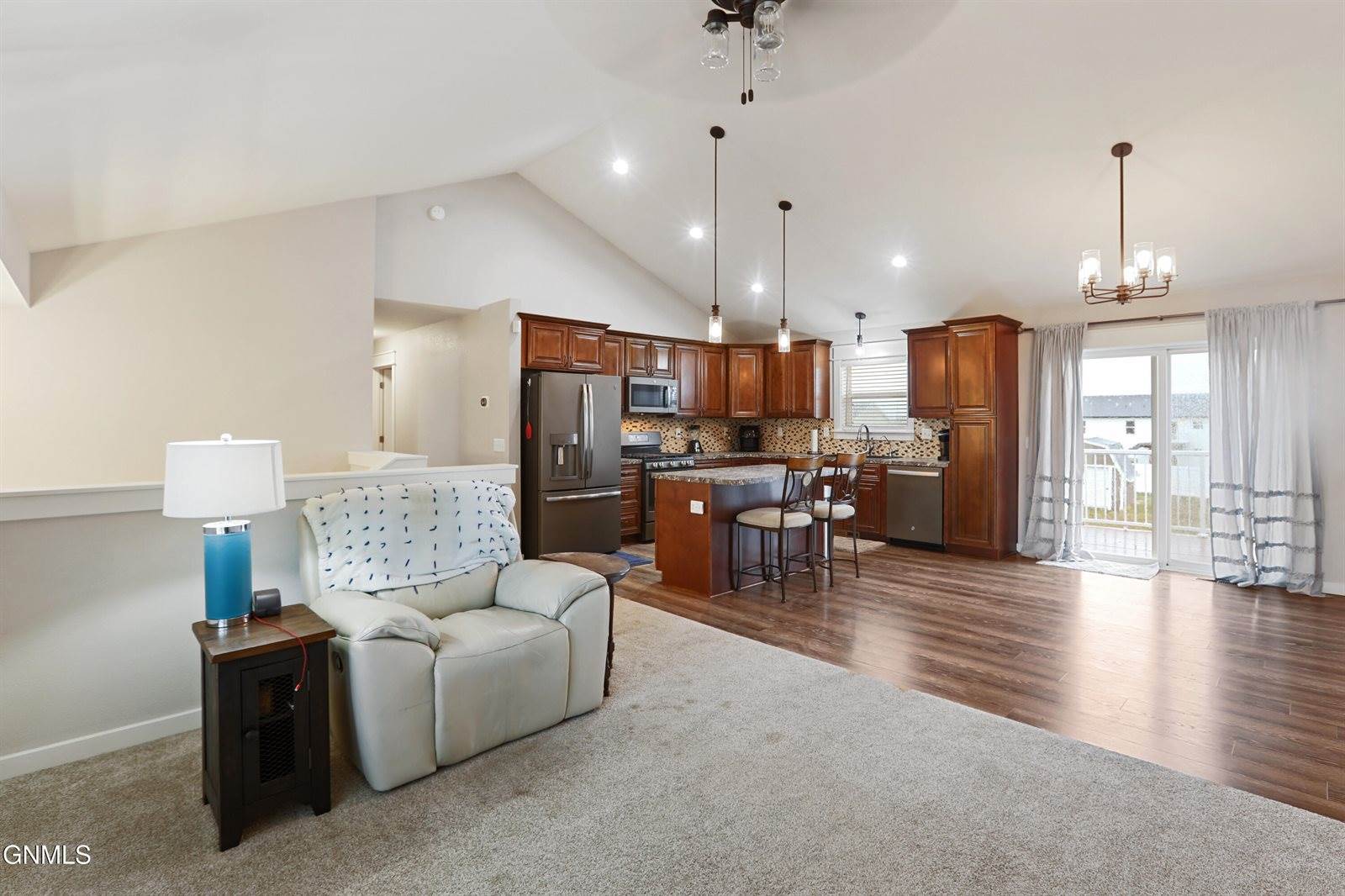 13657 Mulberry Loop NW, Williston, ND 58801