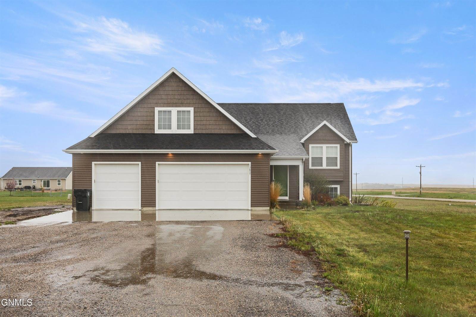 13657 Mulberry Loop NW, Williston, ND 58801