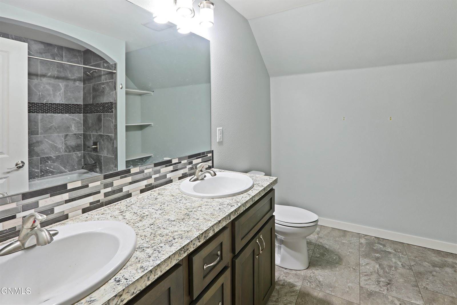 13657 Mulberry Loop NW, Williston, ND 58801