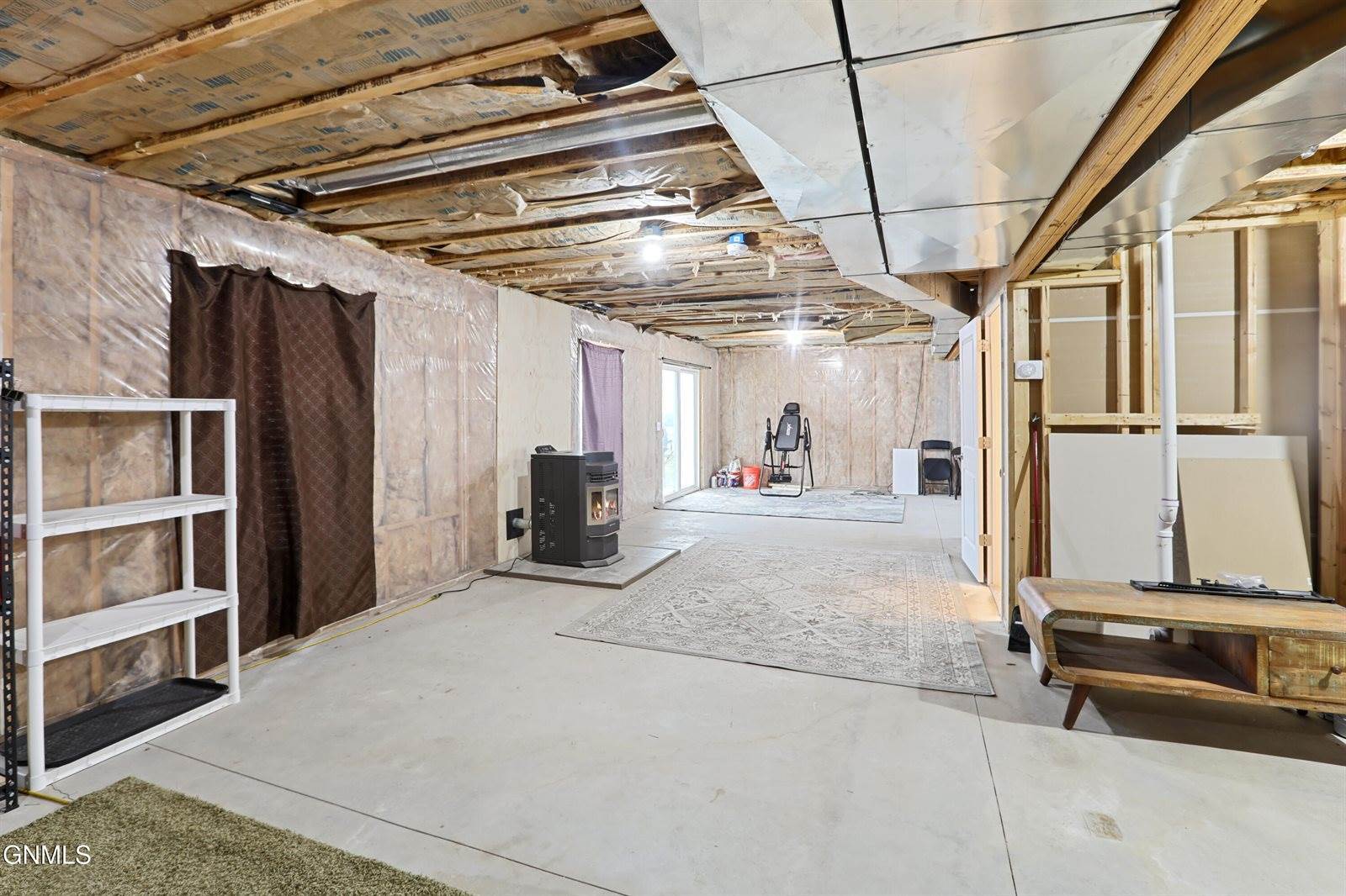 13657 Mulberry Loop NW, Williston, ND 58801