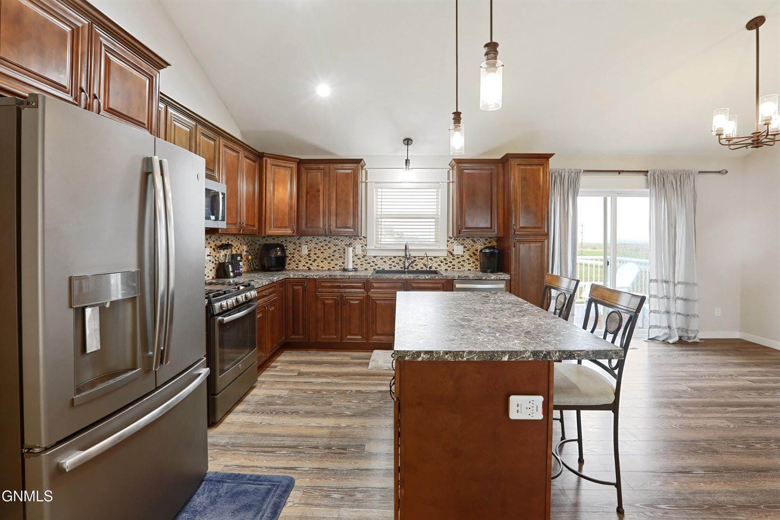 13657 Mulberry Loop NW, Williston, ND 58801