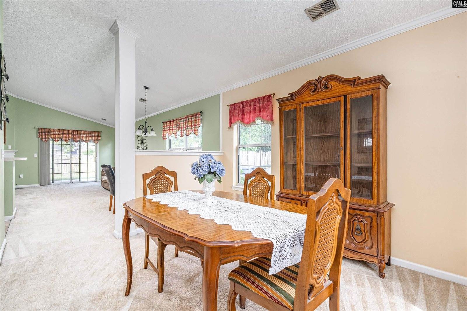 225 East Lake, Columbia, SC 29209