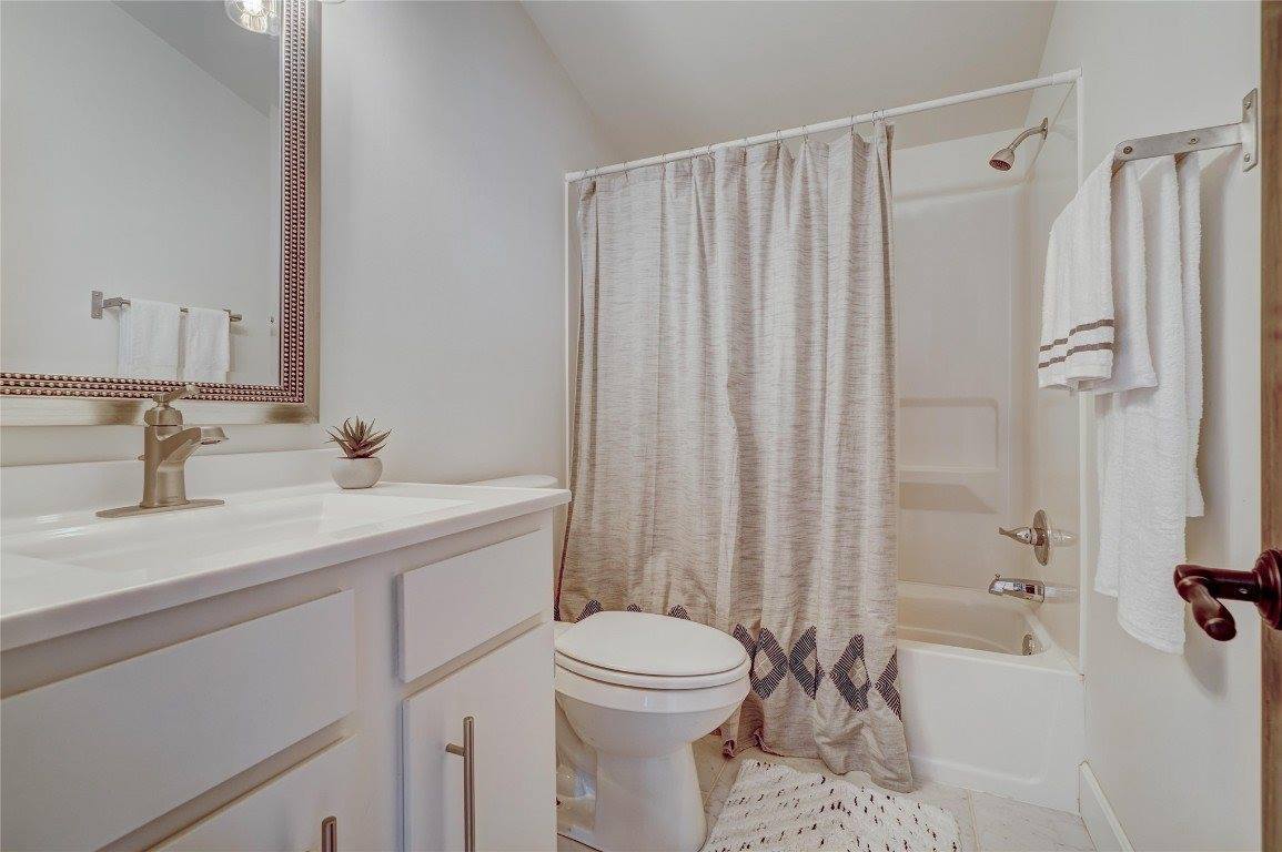 117 East Midland Street, Shawnee, OK 74804