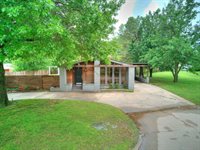 117 East Midland Street, Shawnee, OK 74804