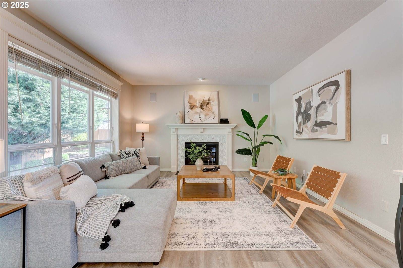 13888 SW Essex Dr, Portland, OR 97223