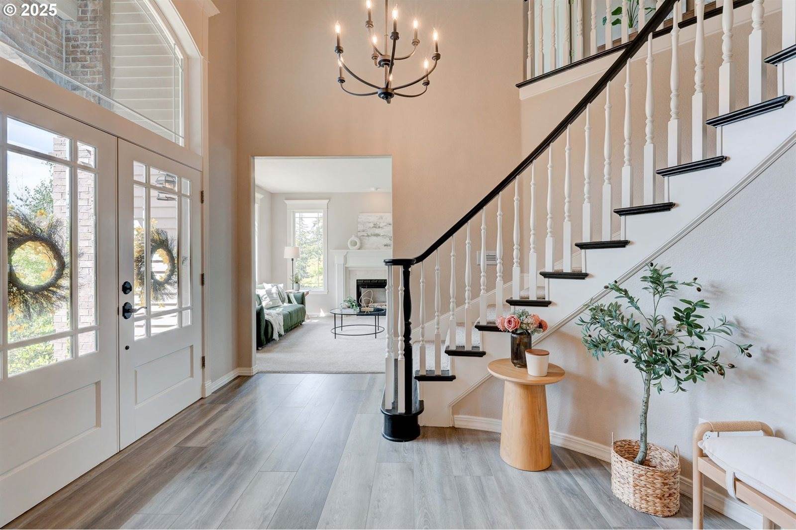 13888 SW Essex Dr, Portland, OR 97223