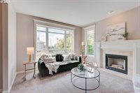 13888 SW Essex Dr, Portland, OR 97223
