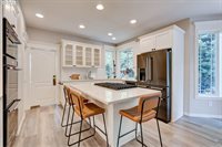 13888 SW Essex Dr, Portland, OR 97223