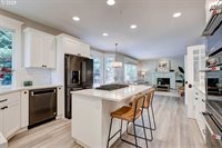 13888 SW Essex Dr, Portland, OR 97223