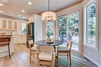 13888 SW Essex Dr, Portland, OR 97223