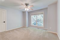 13888 SW Essex Dr, Portland, OR 97223