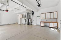 13888 SW Essex Dr, Portland, OR 97223