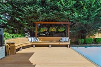 13888 SW Essex Dr, Portland, OR 97223