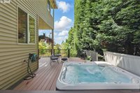 13888 SW Essex Dr, Portland, OR 97223
