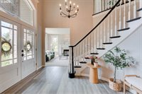 13888 SW Essex Dr, Portland, OR 97223