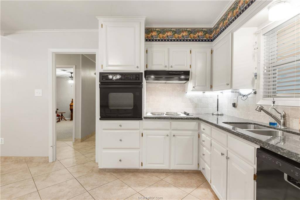 1305 Haines Drive, College Station, TX 77840