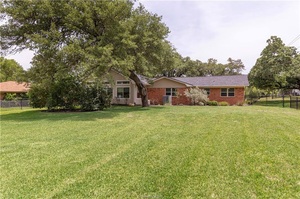 1305 Haines Drive, College Station, TX 77840