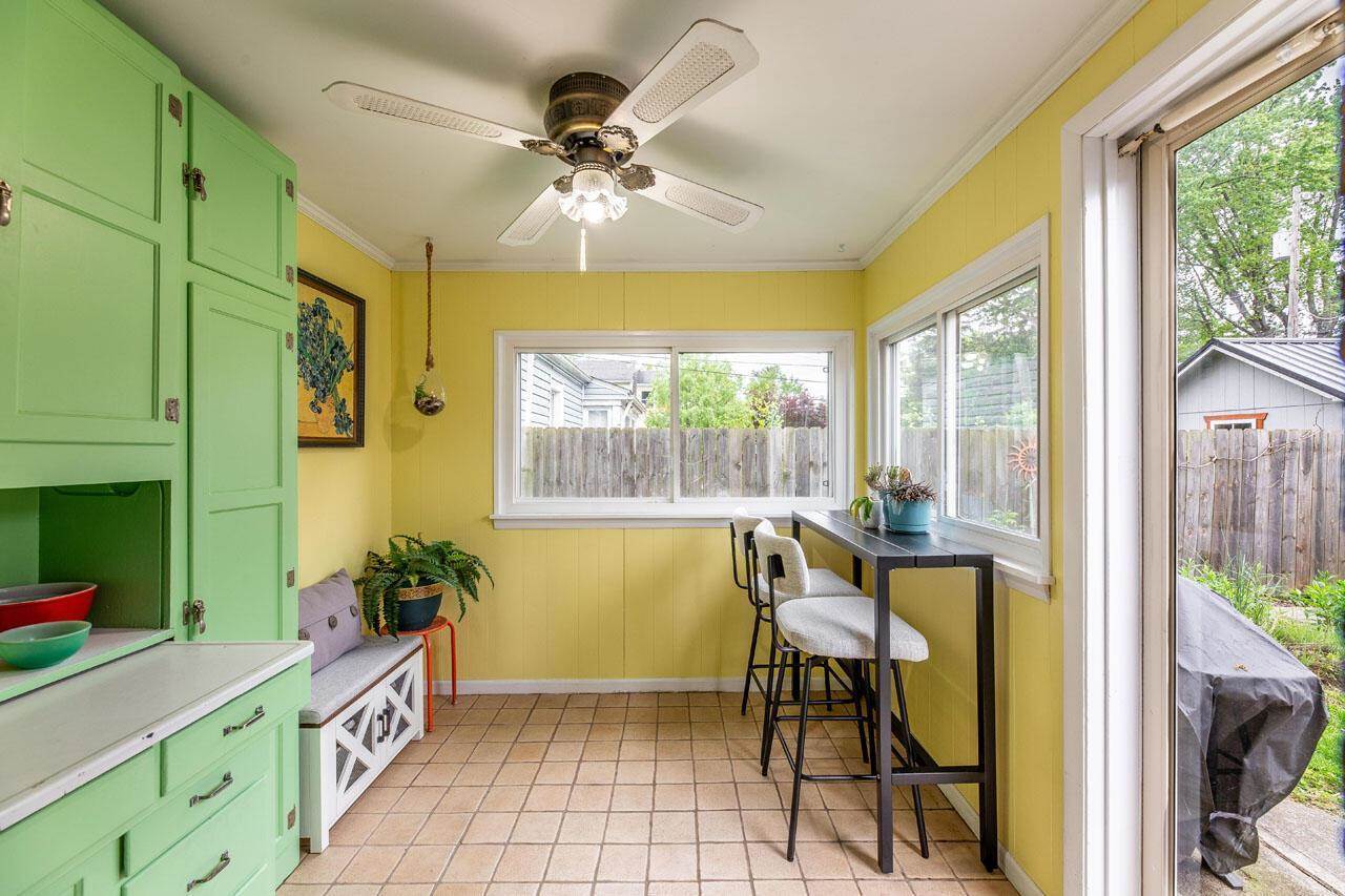 1674 Melrose Avenue, Columbus, OH 43224