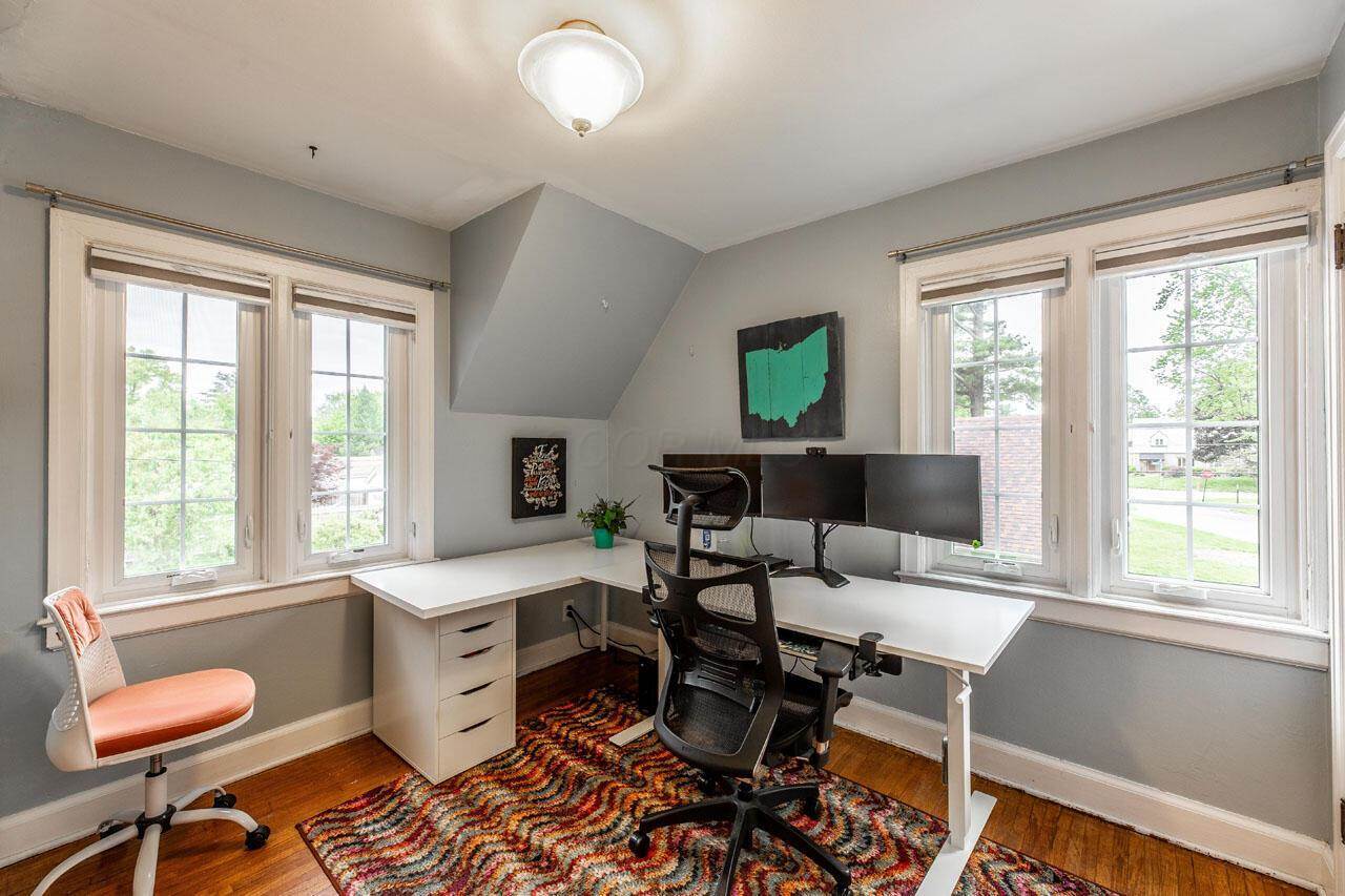 1674 Melrose Avenue, Columbus, OH 43224